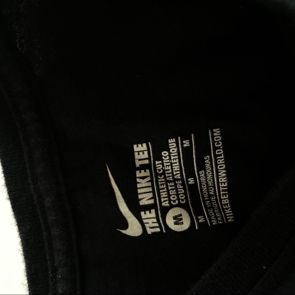 Nike tee - Picture 4 of 4